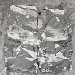 Armani Exchange Gray Camo Camouflage Button Fly Cargo Shorts Size 30 Fits 33